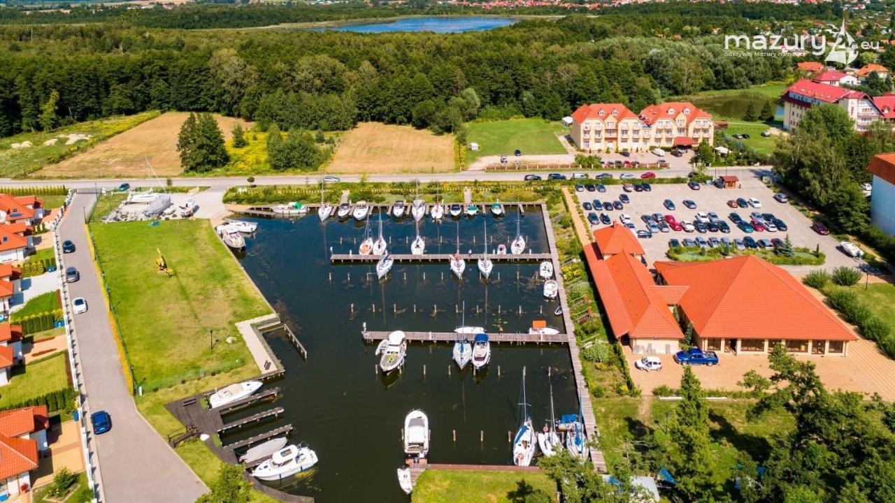 Xoxo Lake House Gizycko Bagian luar foto