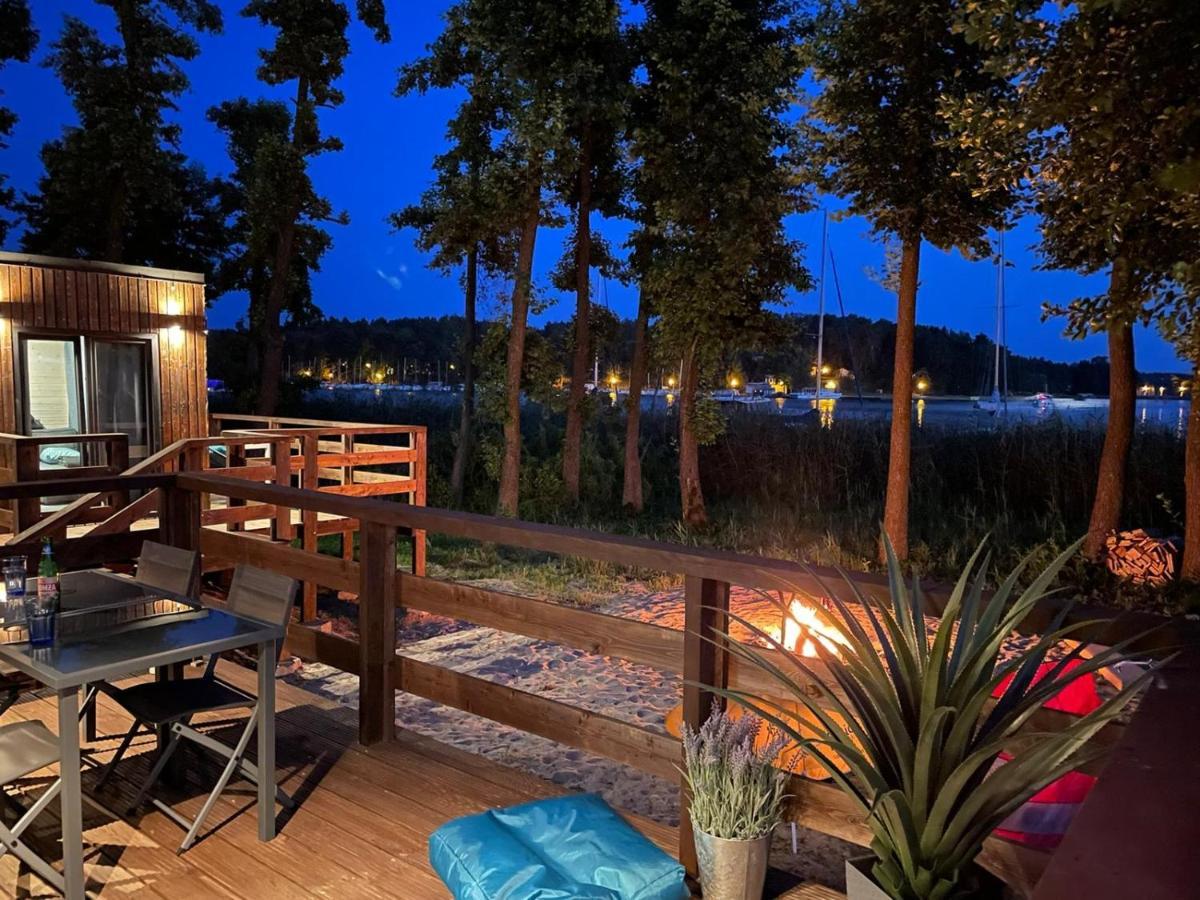 Xoxo Lake House Gizycko Bagian luar foto