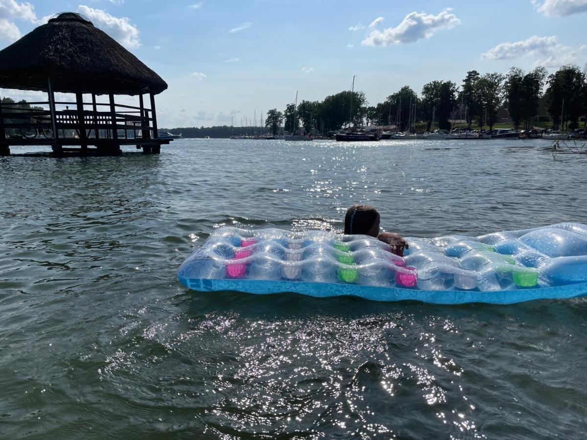 Xoxo Lake House Gizycko Bagian luar foto